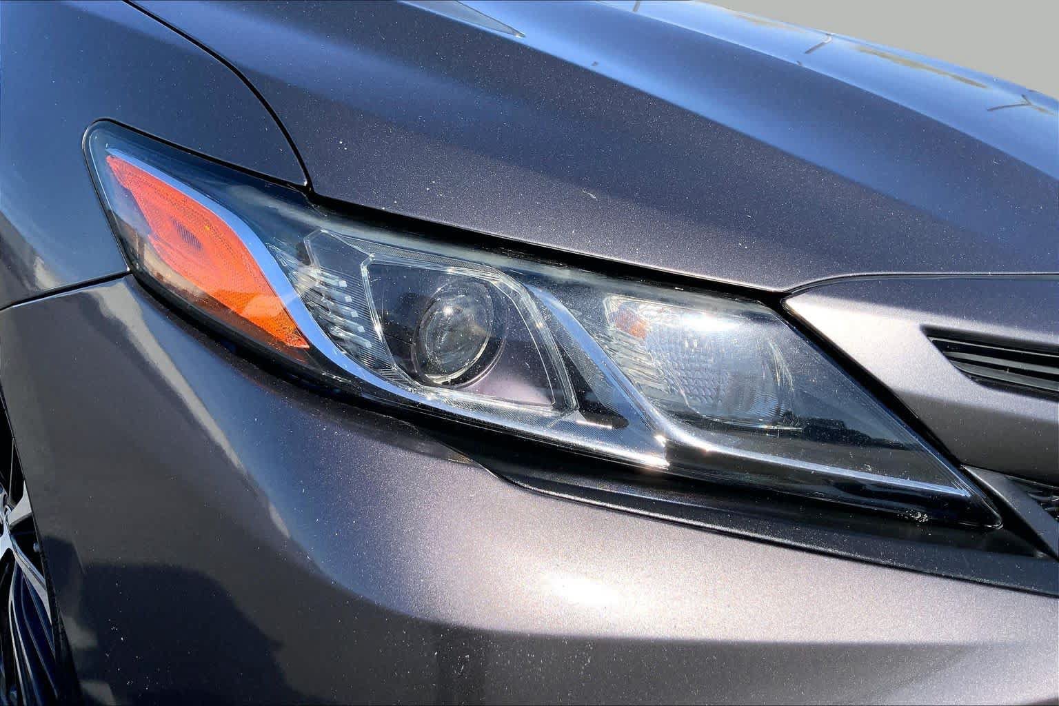 Used 2019 Toyota Camry SE FWD image 27