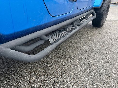 Used 2022 Jeep Gladiator Sport image 27