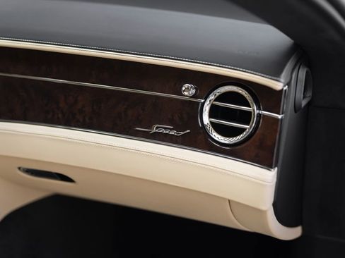 Used 2024 Bentley Continental GT Speed image 38