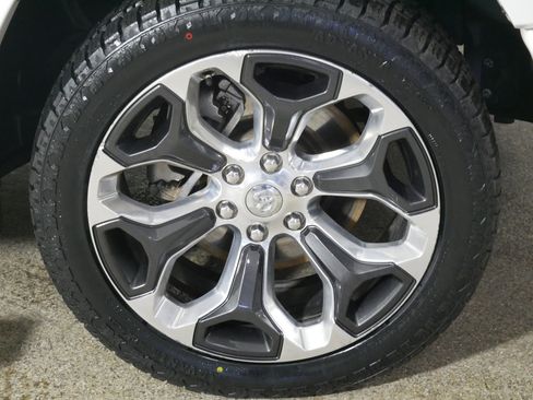 Used 2019 RAM 1500 Limited image 15