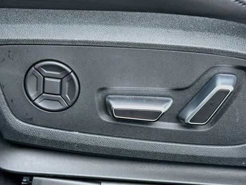 Used 2025 Audi RS 6 performance AWD/4WD image 25
