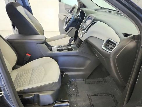 Used 2020 Chevrolet Equinox LS FWD image 35
