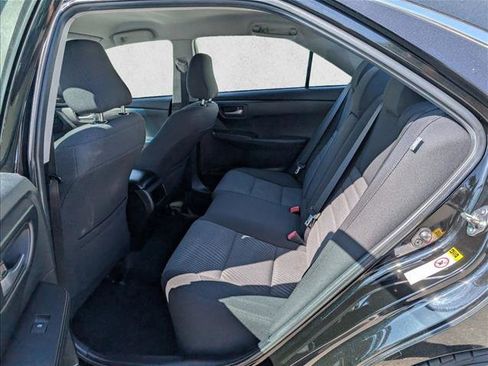 Used 2015 Toyota Camry LE FWD image 16