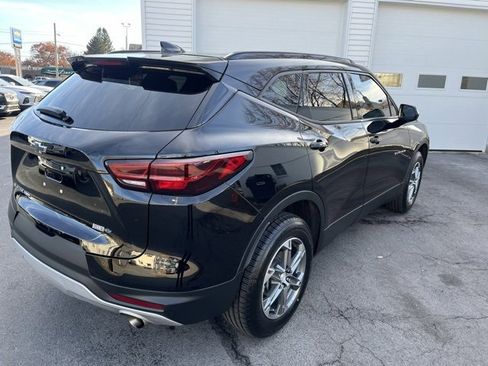 Used 2023 Chevrolet Blazer LT w/ Convenience Package image 3