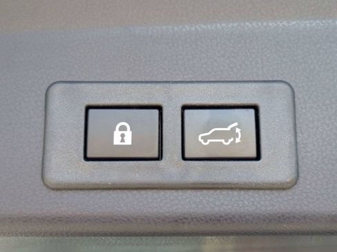 Used 2024 Subaru Ascent Touring image 13