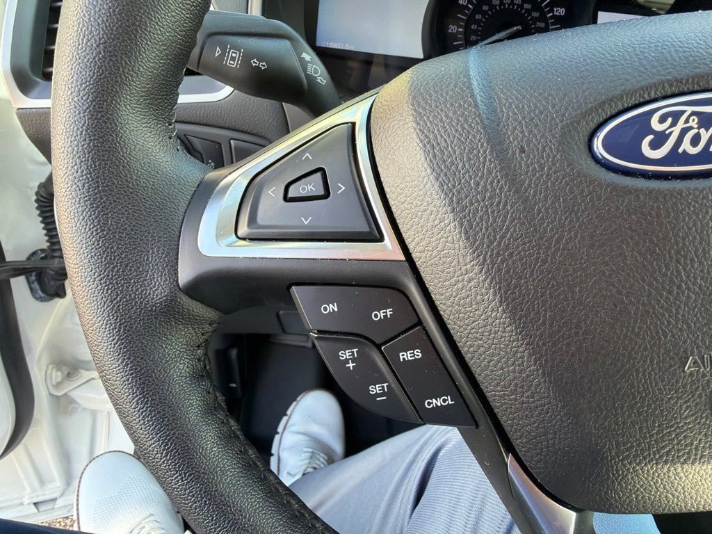 Used 2022 Ford Edge SEL AWD/4WD image 19