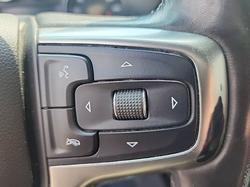 Used 2019 Chevrolet Silverado 1500 LTZ AWD/4WD image 17