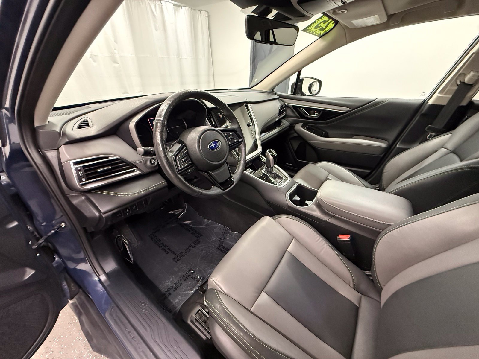 Used 2025 Subaru Outback Onyx Edition AWD/4WD image 11