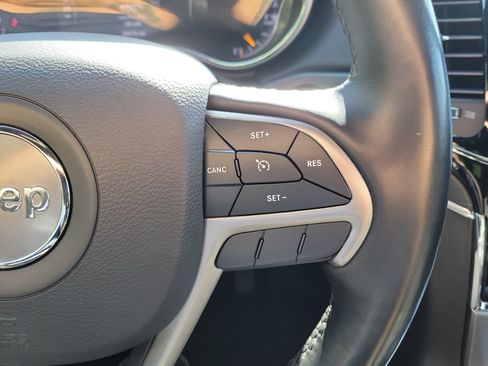 Used 2020 Jeep Grand Cherokee Limited w/ Luxury Group II RWD image 30