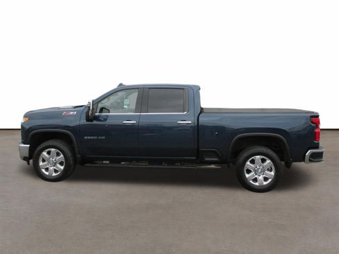 Used 2020 Chevrolet Silverado 2500 LTZ w/ LTZ Premium Package image 2