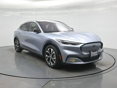 Certified 2022 Ford Mustang Mach-E Premium image 54