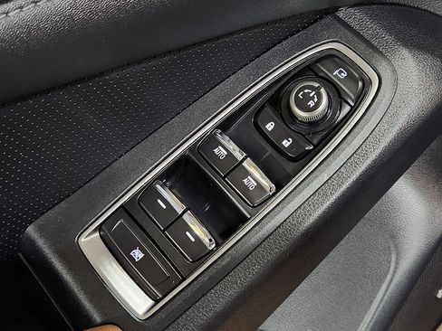 Used 2023 Subaru Ascent Touring image 45