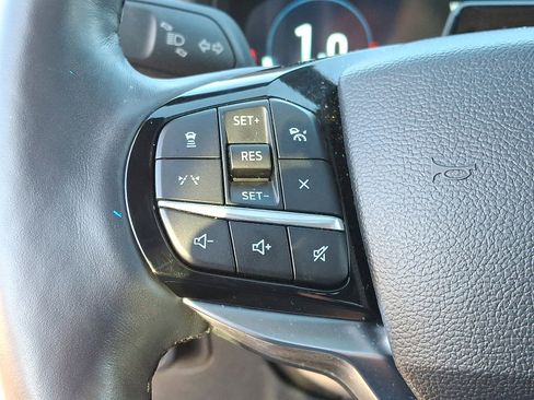 Used 2025 Ford Explorer Platinum w/ Ultimate Package image 23