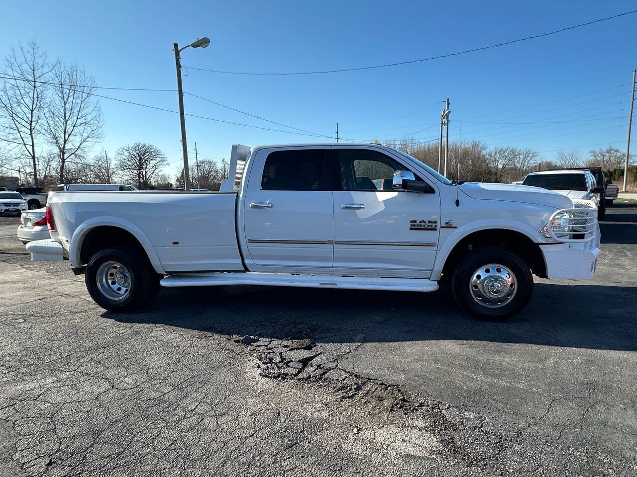 Used 2014 RAM 3500 Laramie AWD/4WD image 7