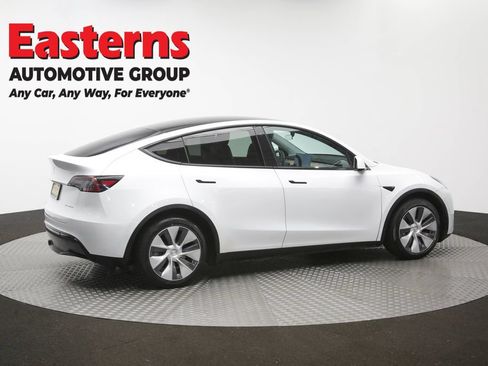 Used 2021 Tesla Model Y Long Range AWD/4WD image 37
