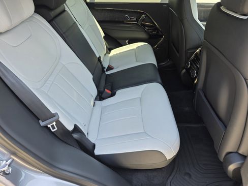 Used 2025 Land Rover Range Rover Sport Autobiography AWD/4WD image 5