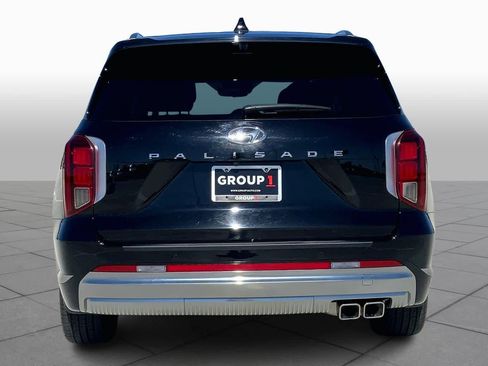 Used 2024 Hyundai Palisade Calligraphy image 5
