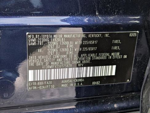 Used 2025 Toyota RAV4 XLE image 24