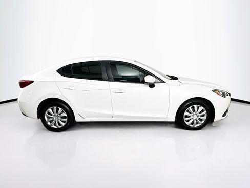 Used 2016 MAZDA MAZDA3 i Sport FWD image 10