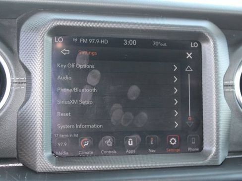 Used 2021 Jeep Wrangler Unlimited Sahara w/ Cold Weather Group AWD/4WD image 38