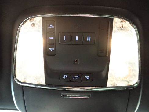 Used 2014 Dodge Durango R/T w/ Premium Nappa Leather Group image 37