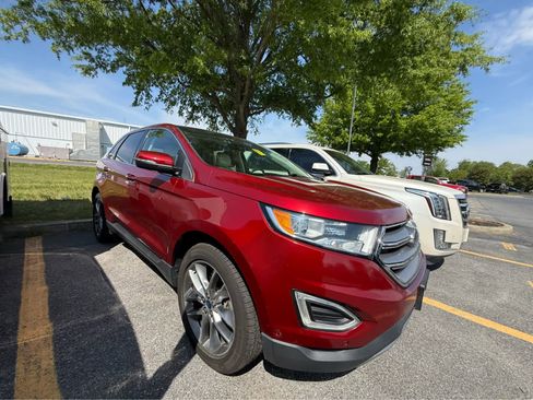Used 2015 Ford Edge Titanium w/ Equipment Group 302A FWD image 2