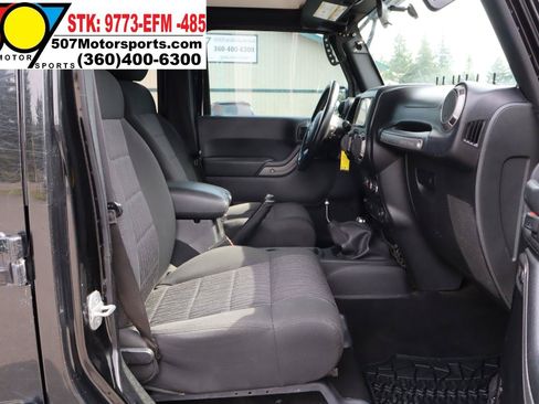 Used 2012 Jeep Wrangler Unlimited Sport AWD/4WD image 19