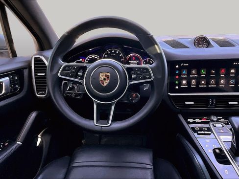Used 2023 Porsche Cayenne AWD/4WD image 6