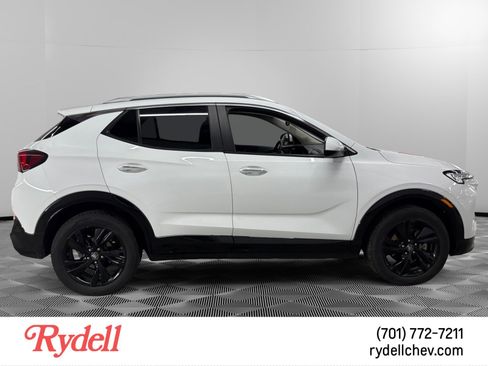 Used 2024 Buick Encore GX Sport Touring AWD/4WD image 6