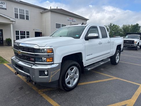 Used 2015 Chevrolet Silverado 2500 LTZ w/ LTZ Plus Package AWD/4WD image 19