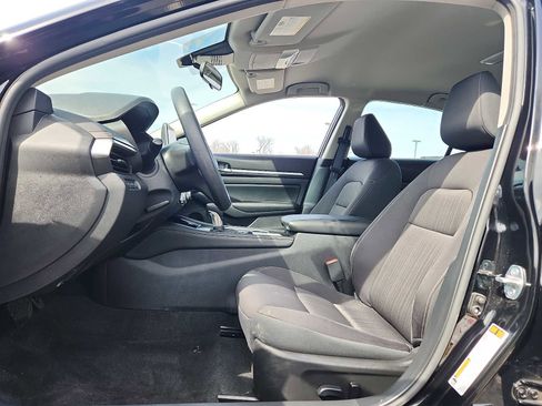 Used 2023 Nissan Altima 2.5 SV image 12