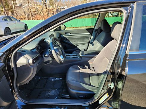 Used 2022 Nissan Altima 2.5 SV image 22