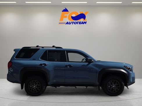 New 2026 Toyota 4Runner SR5 AWD/4WD image 5