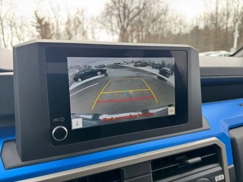 Used 2025 Toyota Tacoma TRD Off-Road image 21