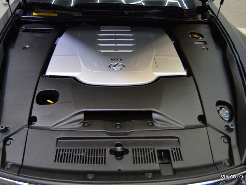 Used 2013 Lexus LS 460 w/ Comfort Pkg RWD image 33