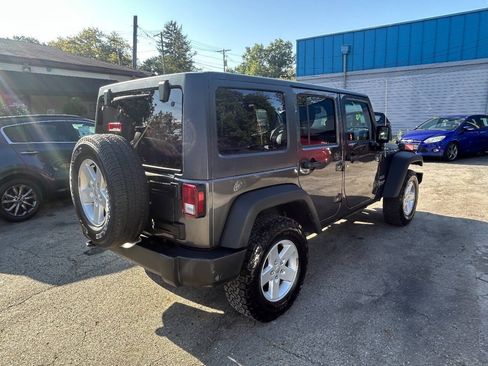 Used 2017 Jeep Wrangler Unlimited Sport w/ Quick Order Package 24S AWD/4WD image 12