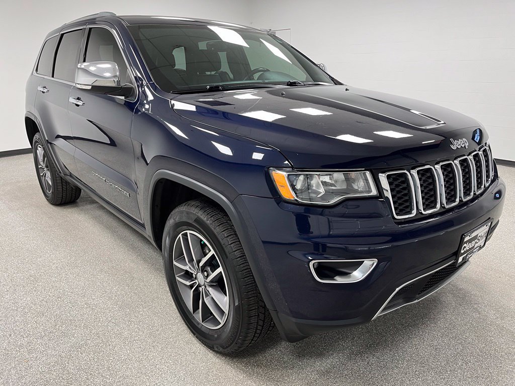 Used 2018 Jeep Grand Cherokee Limited AWD/4WD image 2