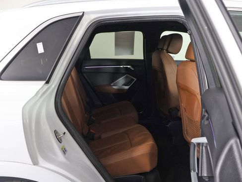 Used 2021 Audi Q3 2.0T Premium Plus image 32