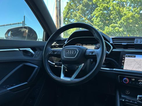 Used 2023 Audi Q3 2.0T Premium Plus w/ Premium Plus Package AWD/4WD image 14
