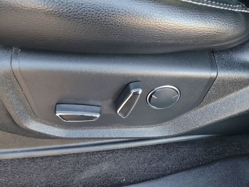 Used 2018 Ford F150 Lariat w/ Equipment Group 502A Luxury image 16