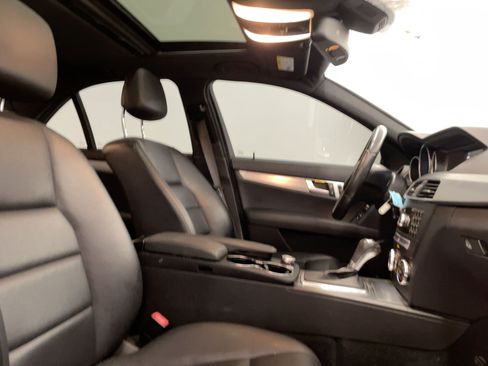 Used 2013 Mercedes-Benz C 250 C 250 Sport image 26