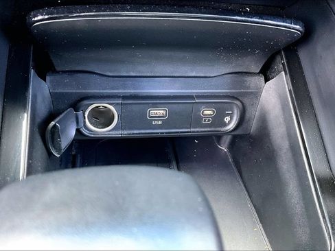 Used 2023 Kia Telluride EX AWD/4WD image 13