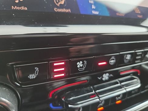 Used 2023 Jeep Grand Cherokee L Summit image 24