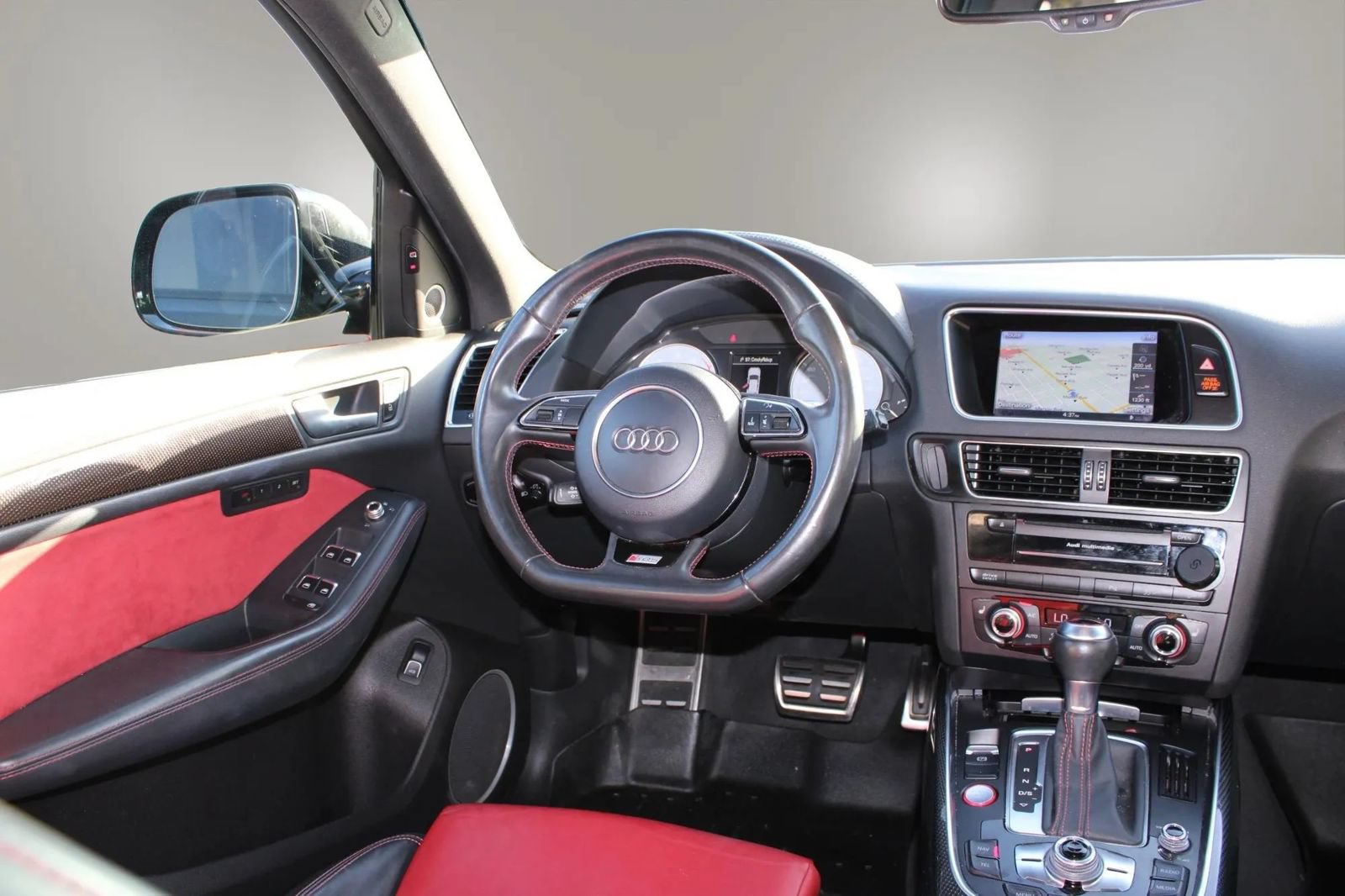 Used 2016 Audi SQ5 Premium Plus w/ Technology Package AWD/4WD image 22