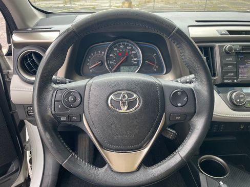 Used 2014 Toyota RAV4 Limited AWD/4WD image 48