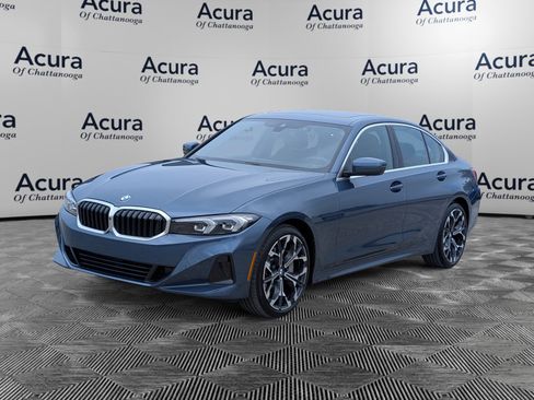 Used 2025 BMW 330i Sedan w/ M Sport Package image 4