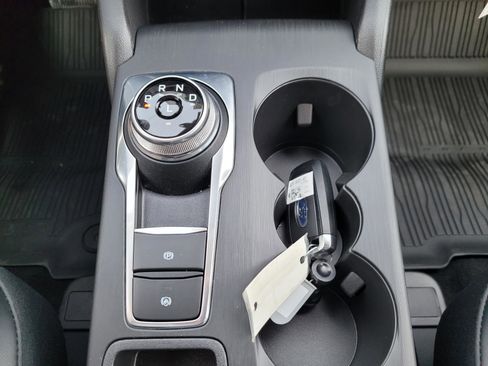 New 2025 Ford Escape SE w/ Class II Trailer Tow Package FWD image 18