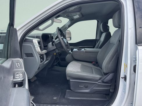 Used 2024 Ford F250 XLT AWD/4WD image 10