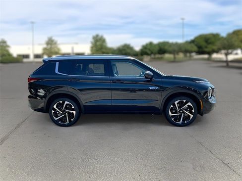 New 2025 Mitsubishi Outlander SEL image 8