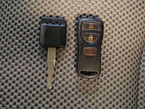 Used 2018 Nissan Frontier SV image 32